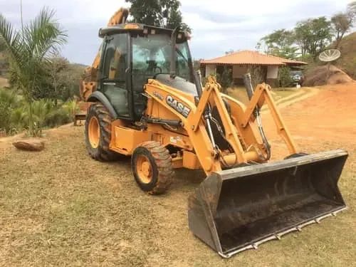 Retroescavadeira Case 580N 4x4 Cabinada 2015 - Foto 2