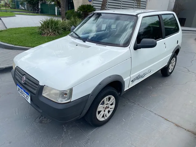 FIAT Uno Mille Economy Way 1.0 Fire 4p. Branca 2010 - Campo Grande