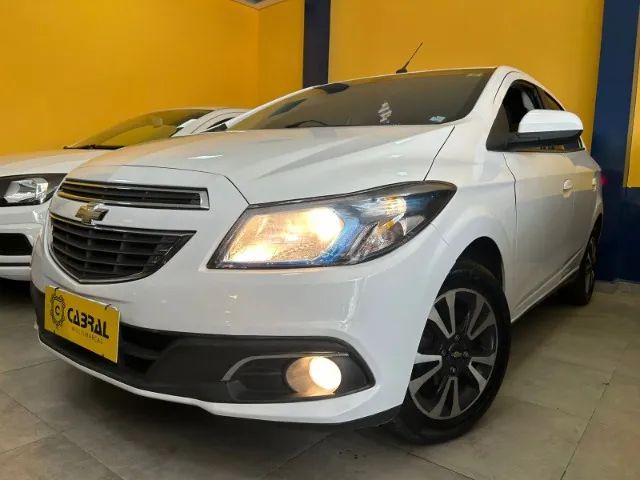 Veiculo - GM - Chevrolet ONIX HATCH LTZ 1.4 8V FlexPower 5p Aut. 2017 Flex  - CC AUTOMÓVEIS