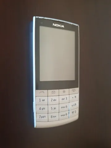 Nokia 106: jogo da cobrinha e bateria de 21 dias; veja o que oferece o novo celular  simples