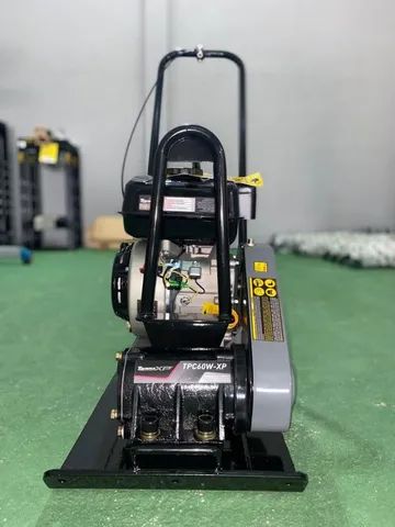 Placa compactadora e vibratória a gasolina 60kg Toyama - Loja/Nova - Foto 2