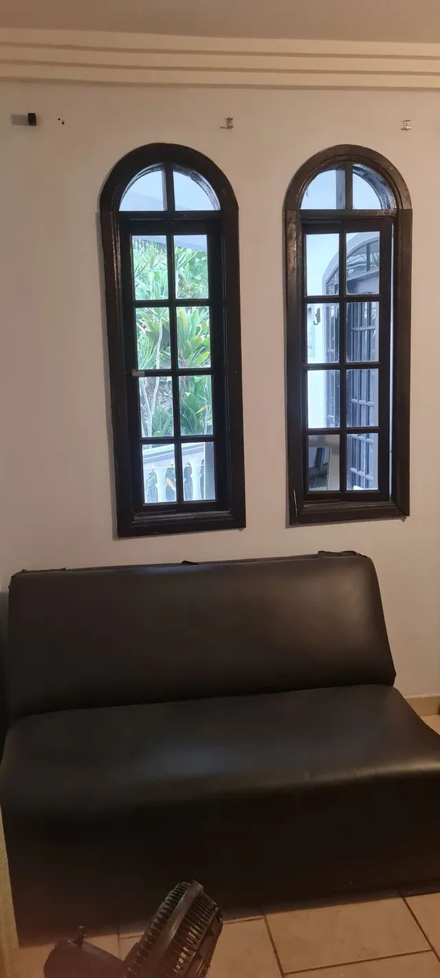 Vendo ou troco sofás 2 e 3 lugares , sofá cama no centro de São Gonçalo - Foto 4