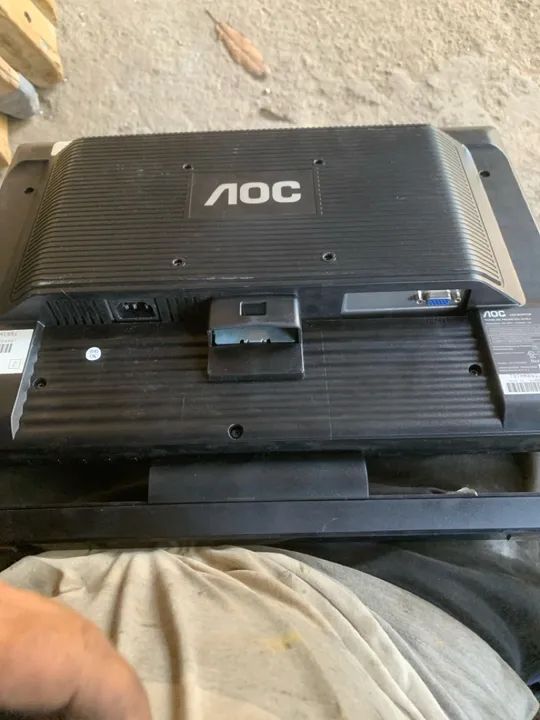 Monitor Aoc 913Fw lcd não funciona defeito não liga  - Foto 6