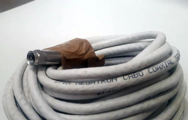 Fio Antena - Melhore Sua Receção de Sinal com o Fio de Antena Usado Seminovo de 8 Metros! - Foto 2