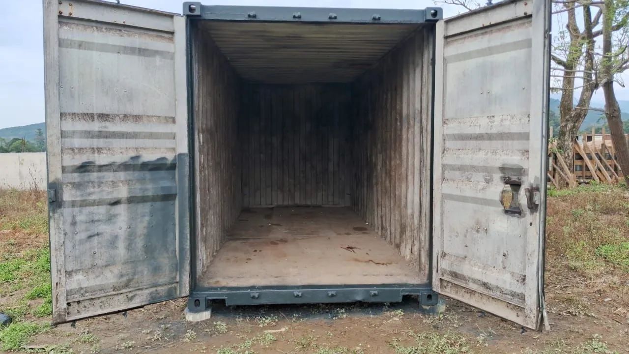 Promoção container 6 metros pintado por fora - Foto 4