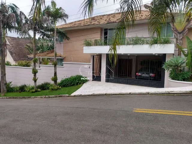 Casa de esquina a venda no condomínio Nova Caieiras