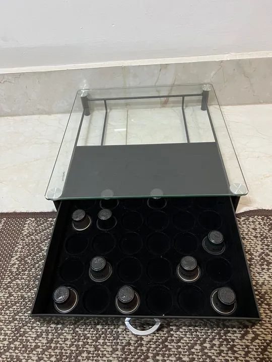 Cafeteira Nespresso Modelo C60 127V 1350W vermelha com suporte para capsulas  - Foto 4