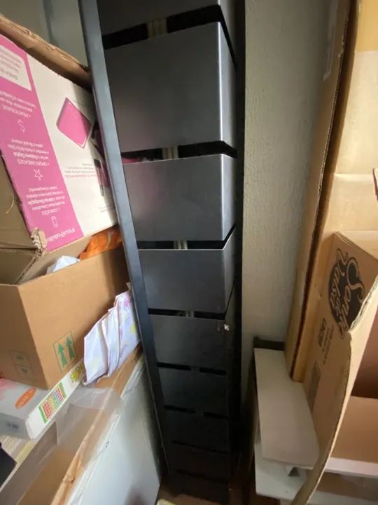 Estante de Ferro com Prateleiras de Vidro - Foto 3