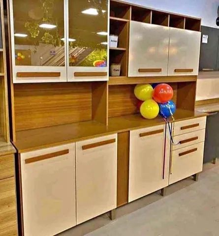 De: 1.200 Por : 1.050 Cozinha 8 portas 2 gavetas 