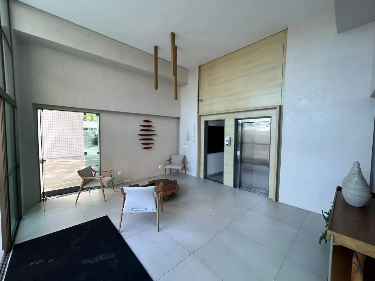 Alugo apartamento no Pina com 130m2 andar alto