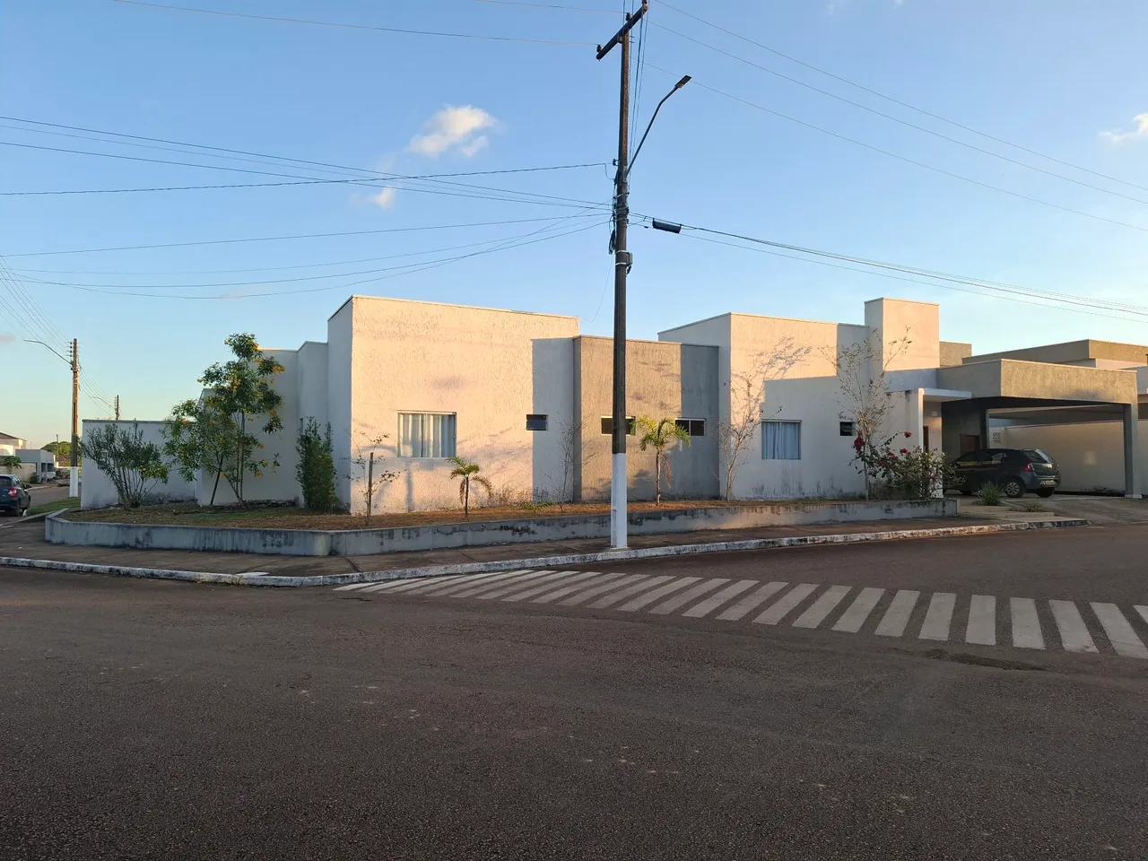 Belíssima Casa à venda no Condomínio Portal das Artes 
