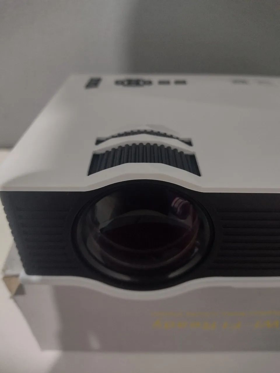 Projetor UNIC LED - Alta Qualidade - Foto 2