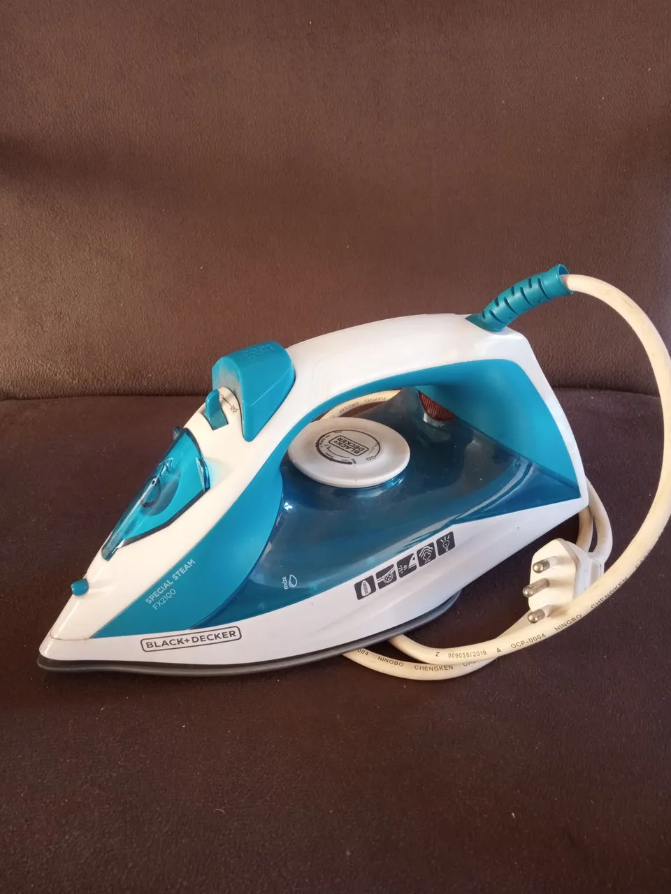 Ferro de Passar Roupa Black+Decker Special Steam FX2100