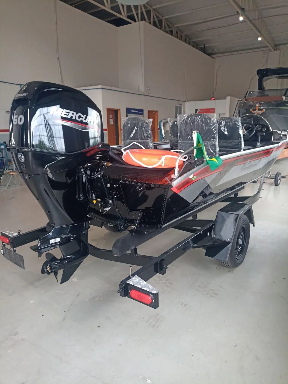 Lancha Apache 17+ motor 60hp Mercury  - Foto 10