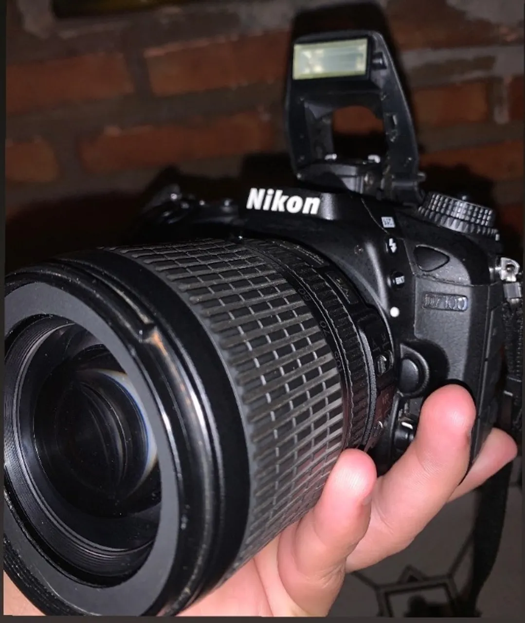 Câmera nikon D71000