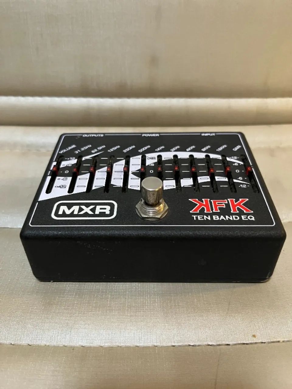 【MXR】 KFK-1 10 BAND EQ イコライザー Amazon | MXR KFK-1 10 BAND EQ | イコライザー | 楽器・音響機器