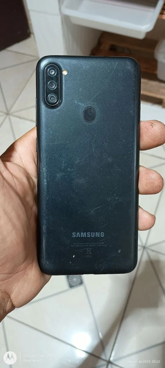 Samsung 011 (tem que trocar a tela )