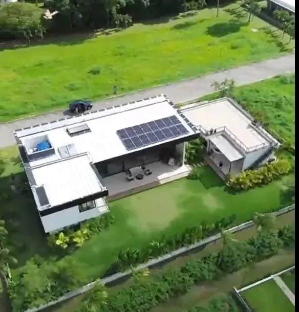 Casa de Alto Padrão - Condomínio Fechado em Aldeia