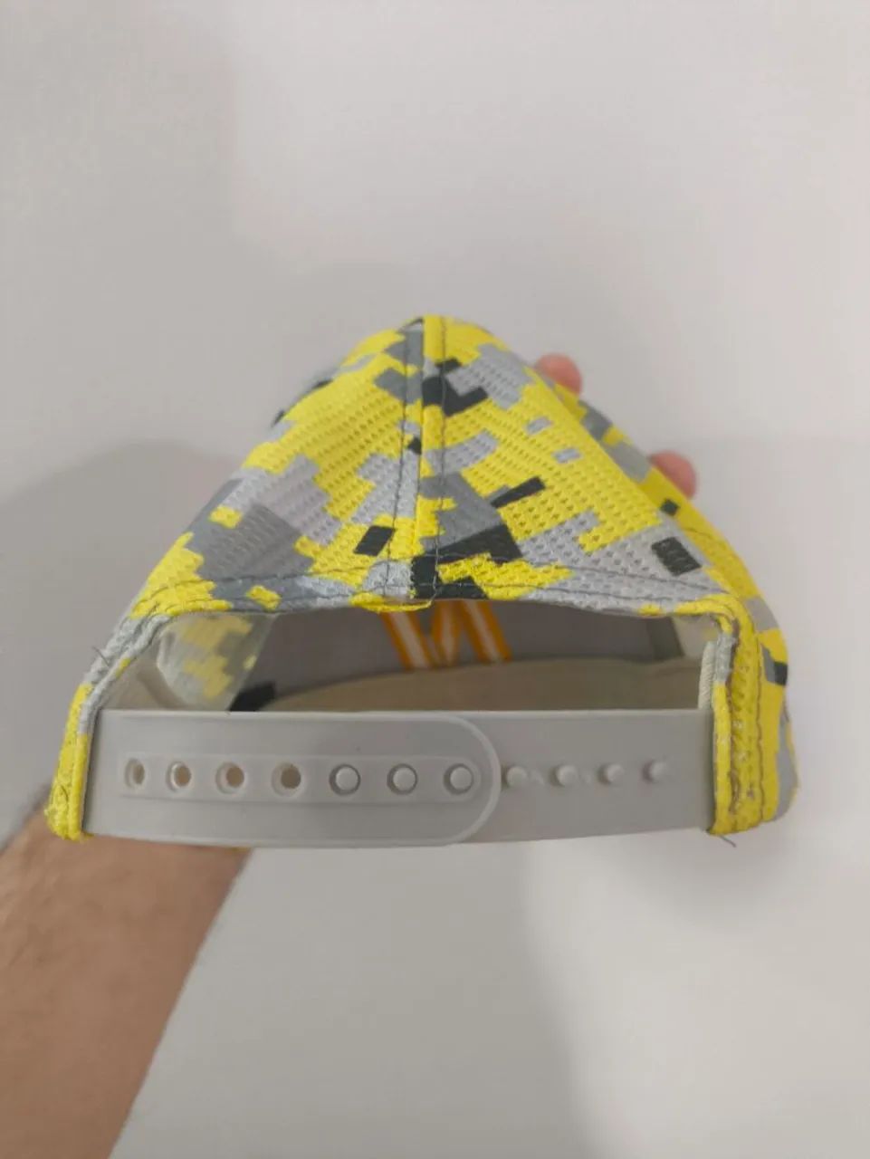 Boné amarelo camuflado - Foto 2