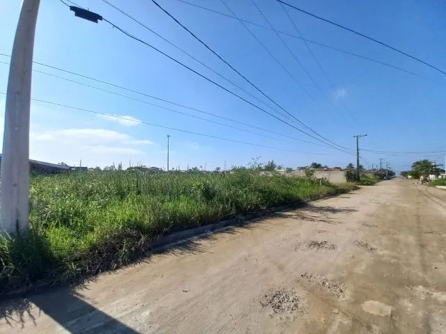 Terreno plano de 10 x 25 m, escriturado, balneário Yemar, Ilha comprida.