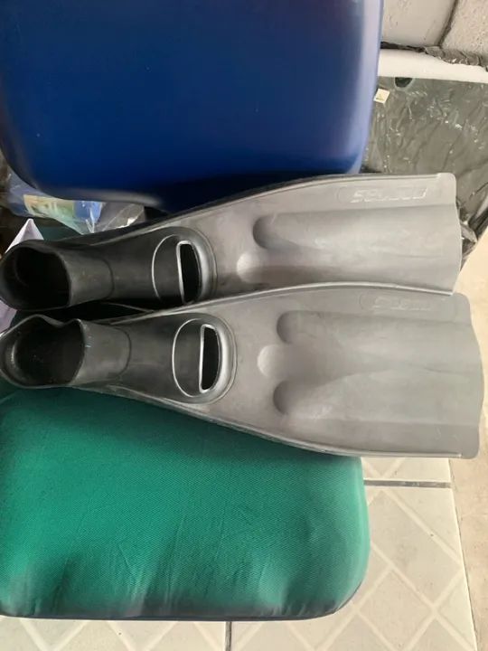 Pé de pato nadadeira SEASUB 40/41 M 170 reais 
