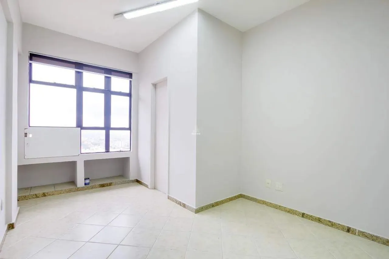 Sala para locação com vaga de garagem na Avenida Raja Gabaglia