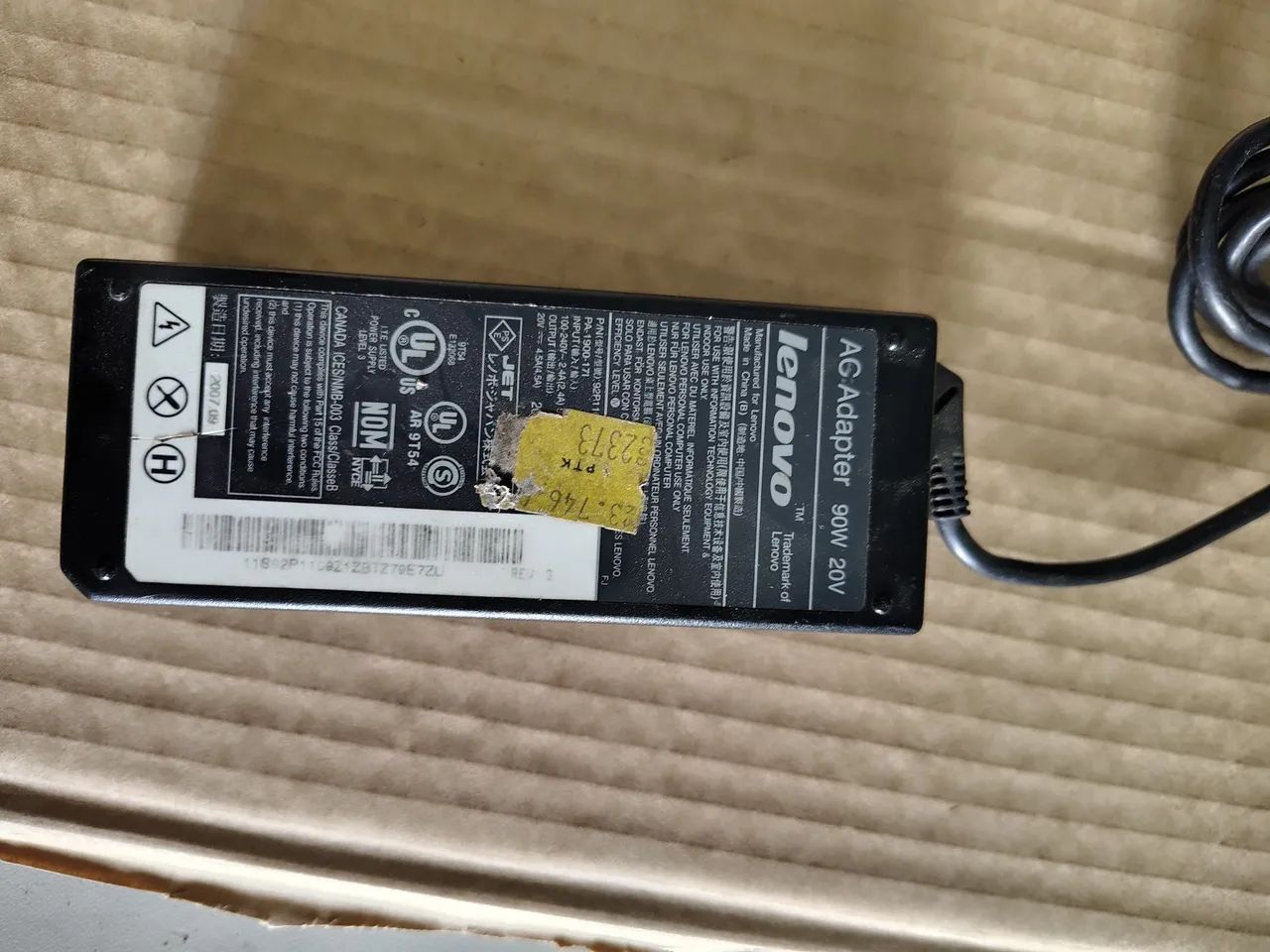 Fonte Lenovo 90W 20V