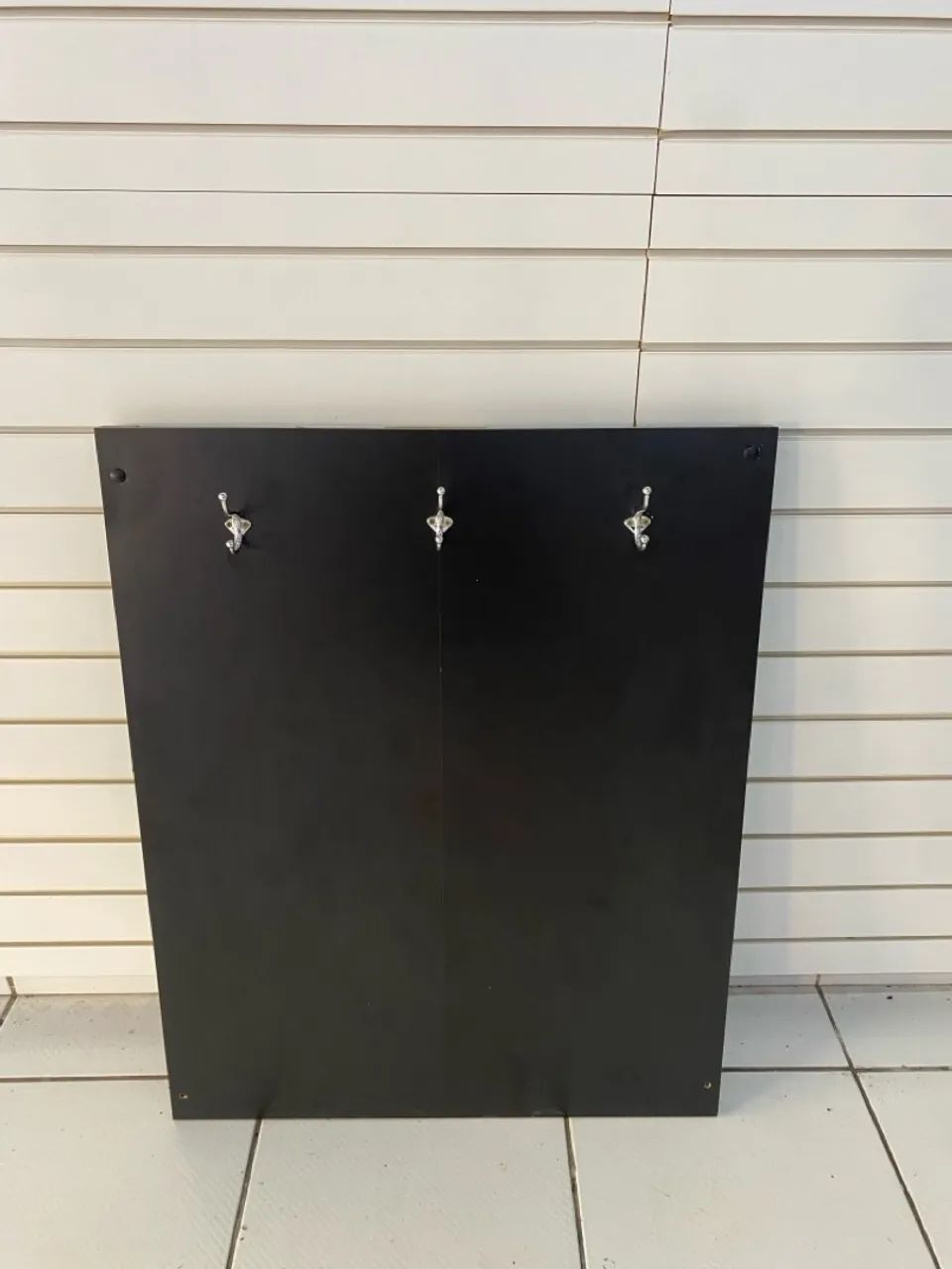 Painel de parede de MDF para usar como cabideiro 