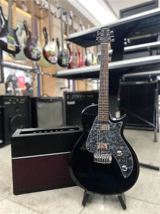 Guitarra Elétrica Taylor 