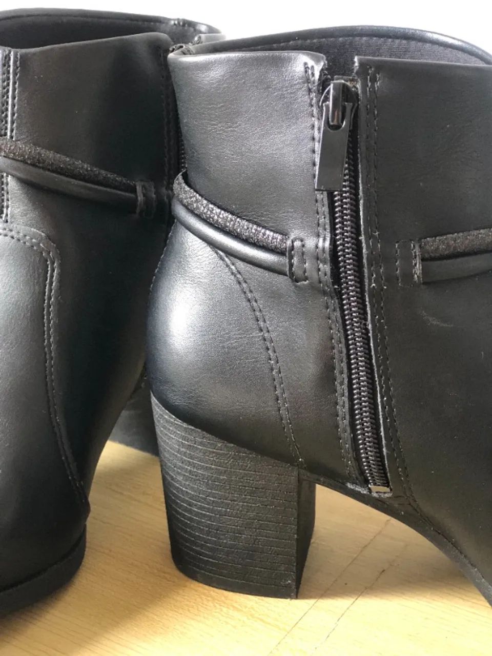 BOTA DE COURO NOVA  - Foto 5