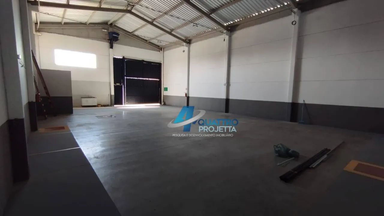 Barracão para locação com 230 m², próximo a Av. Saul Elkind - Parque Leblon - Foto 4