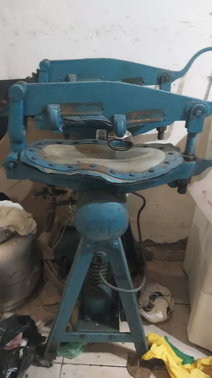 Máquina para Solado de Calçados