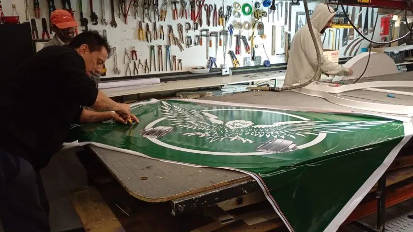Placas para Ccomércio - Fachadas em  Lona e Acm - Letras-caixas em Led - Acrílico - Totens - Foto 6