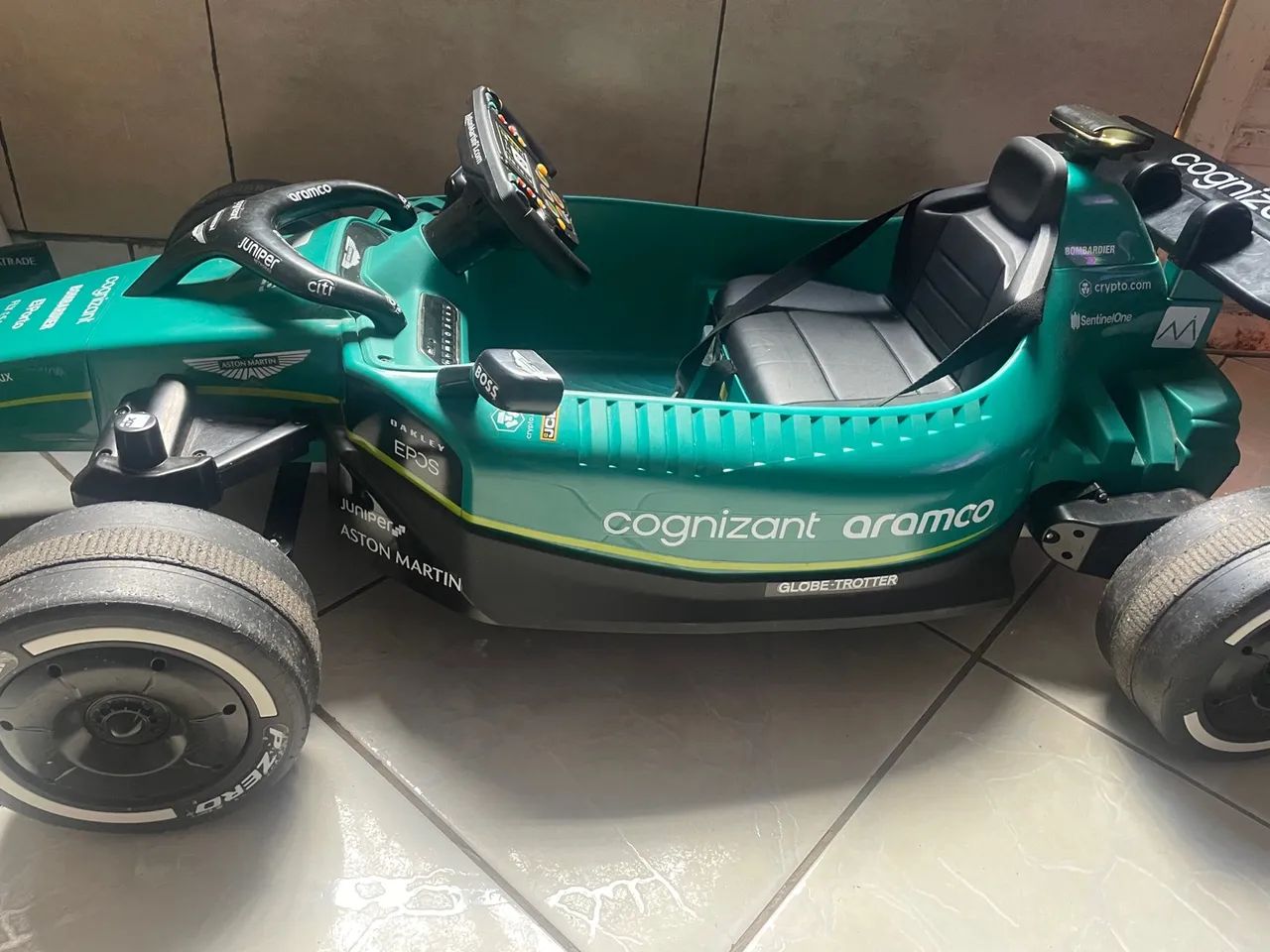 Carro Elétrico Formula 1 12v Aston Martin C/ Controle Remoto Cor Verde - Foto 2