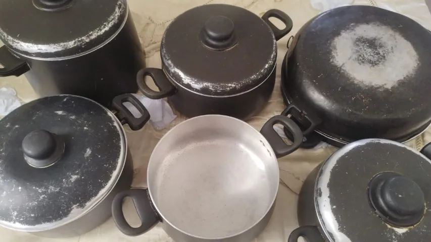 VENDA DE PANELAS USADAS
