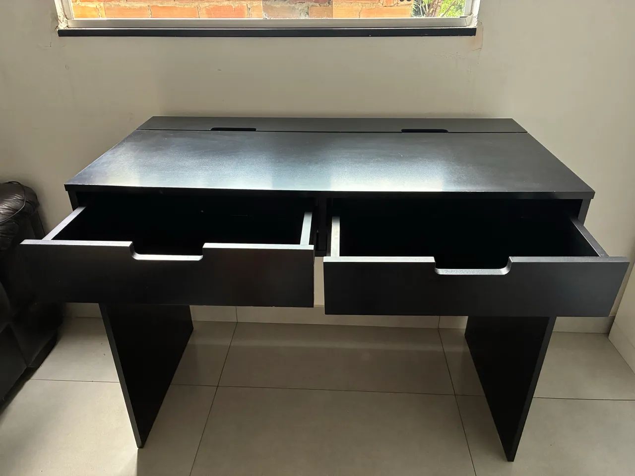 Mesa preta para computador64739362691969122