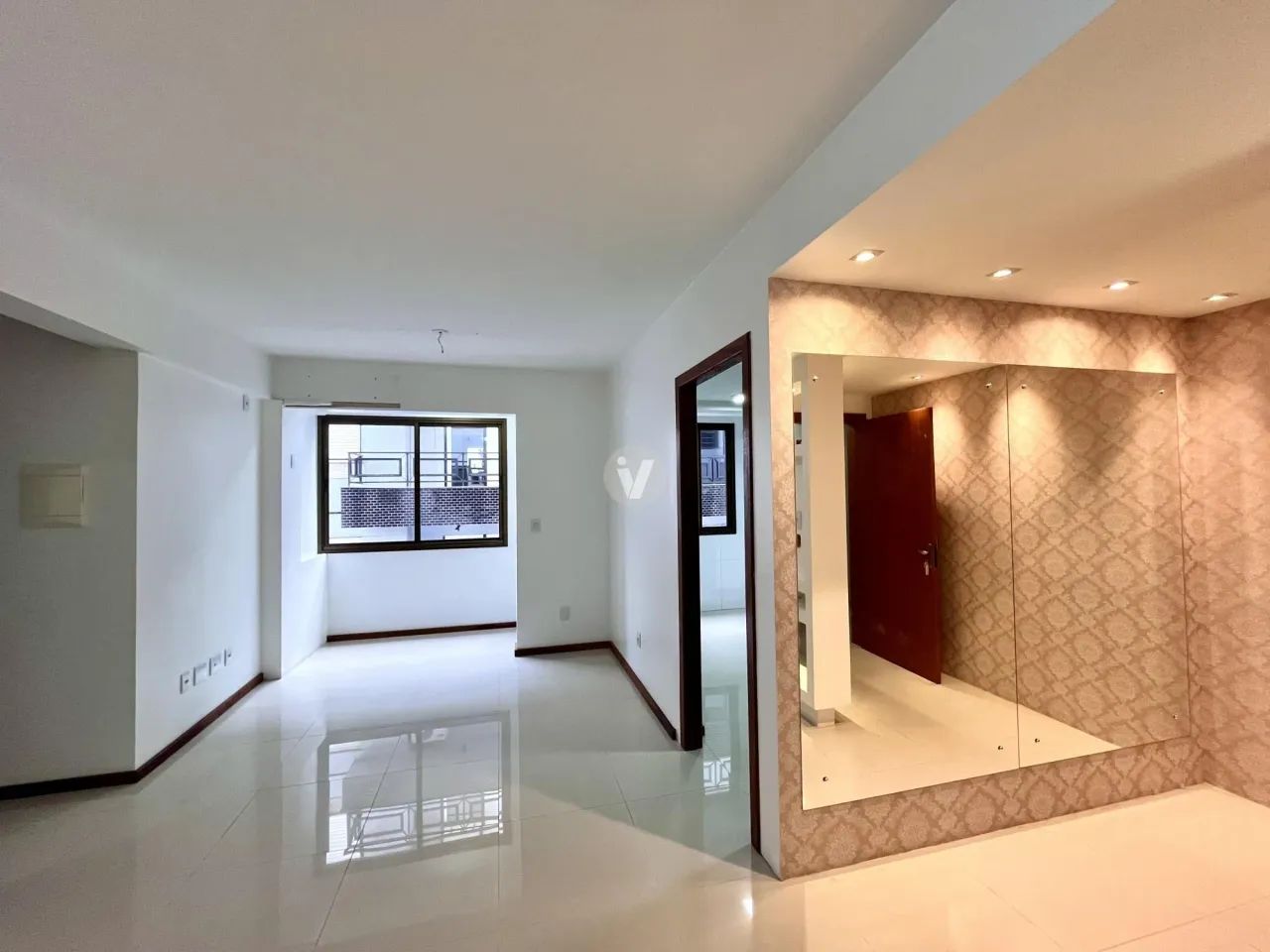 Apartamento 2 dormitórios próximo ao colégio Fátima!! - Foto 2