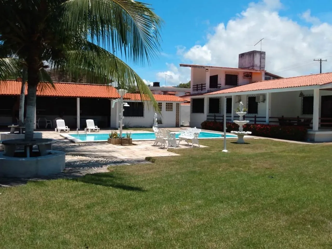 Casa para aluguel Barra de São Miguel, 5 quartos AL, próximo a praia.