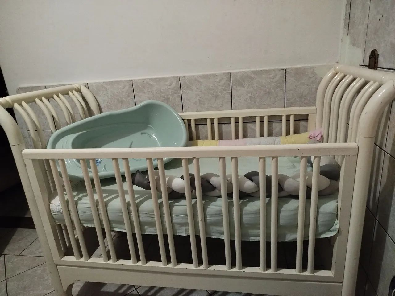 Berço de madeira branco - Foto 3