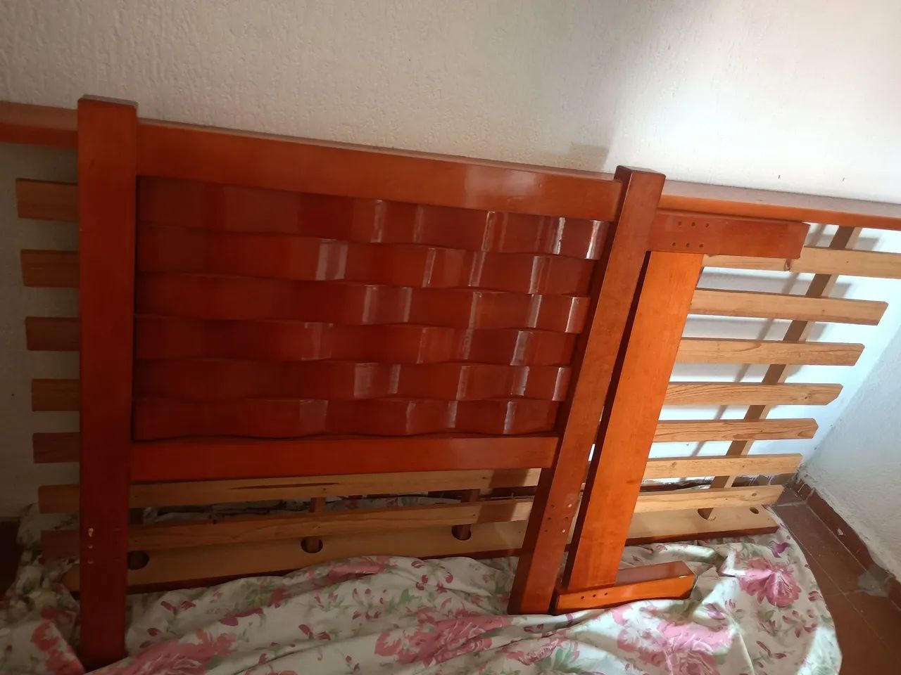 Cama de Madeira Maciça - Foto 2