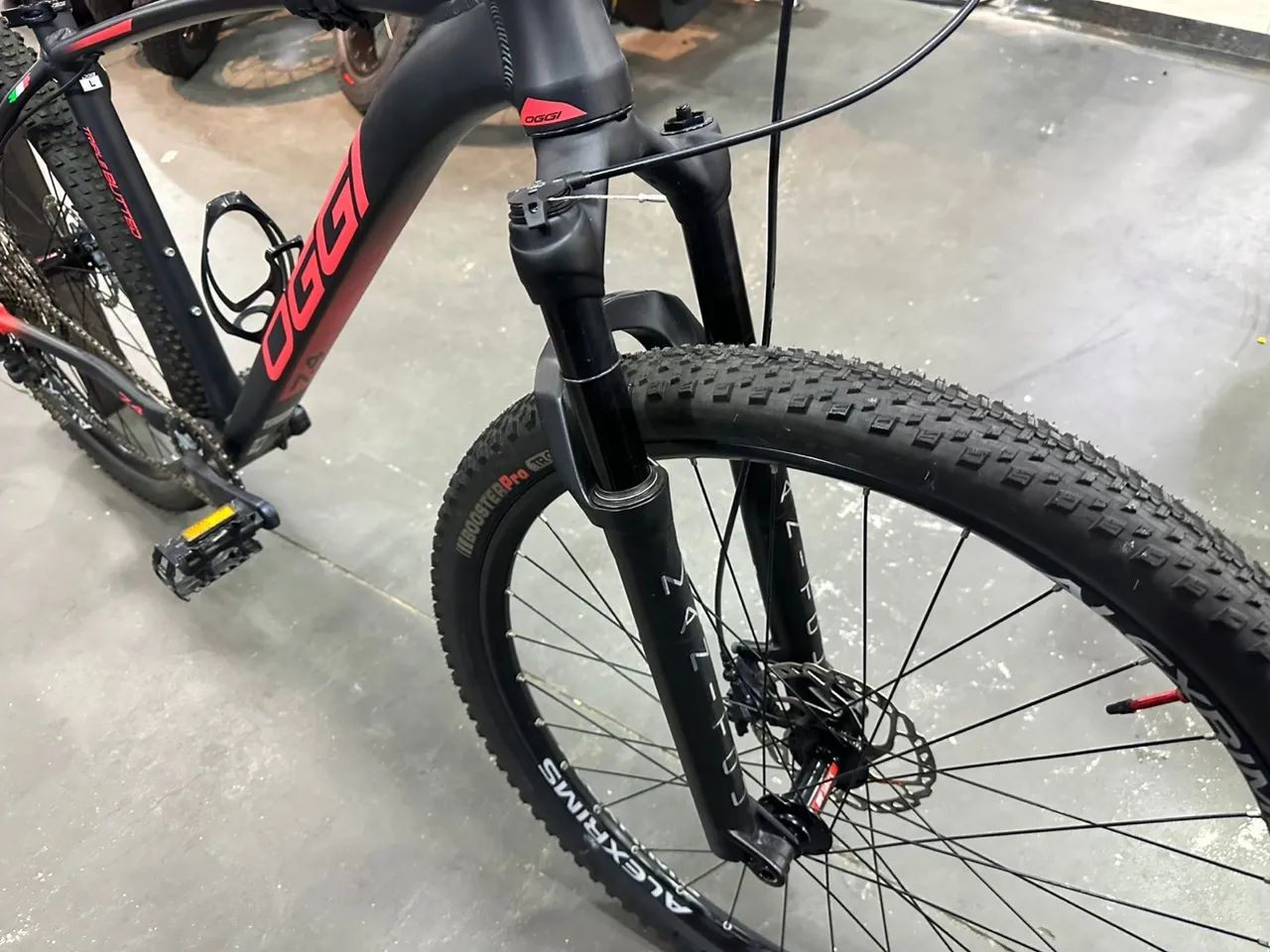 Bicicleta Oggi 7.4