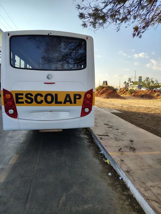 Vendo ônibus 2011 Mercedes Benz - Foto 5