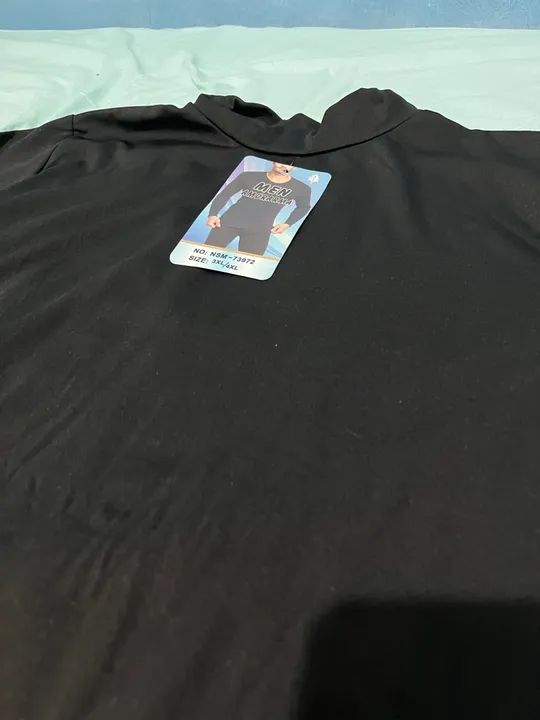 Camisa preta gola alta - Foto 3