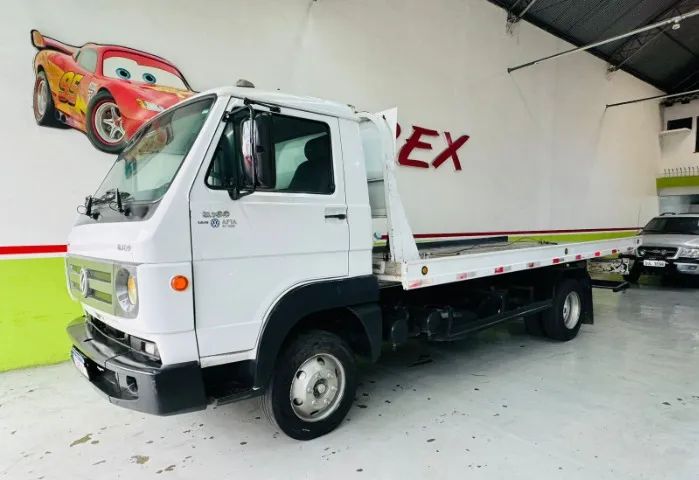 VW 8.160 COM PLATAFORMA DE ALUMINIO E ASA DELTA - Foto 3