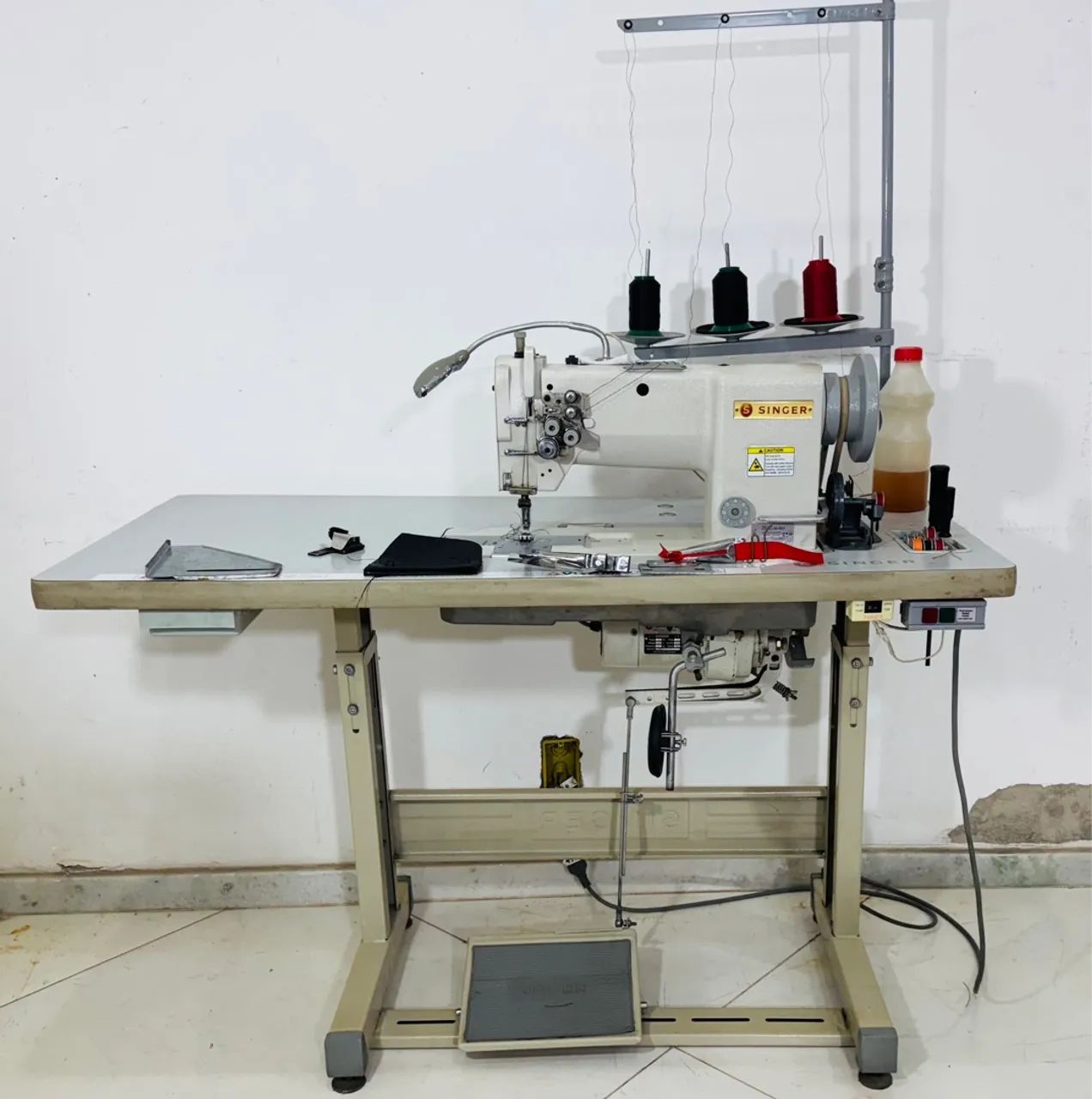 Máquina de Costura Industrial Singer - Foto 5