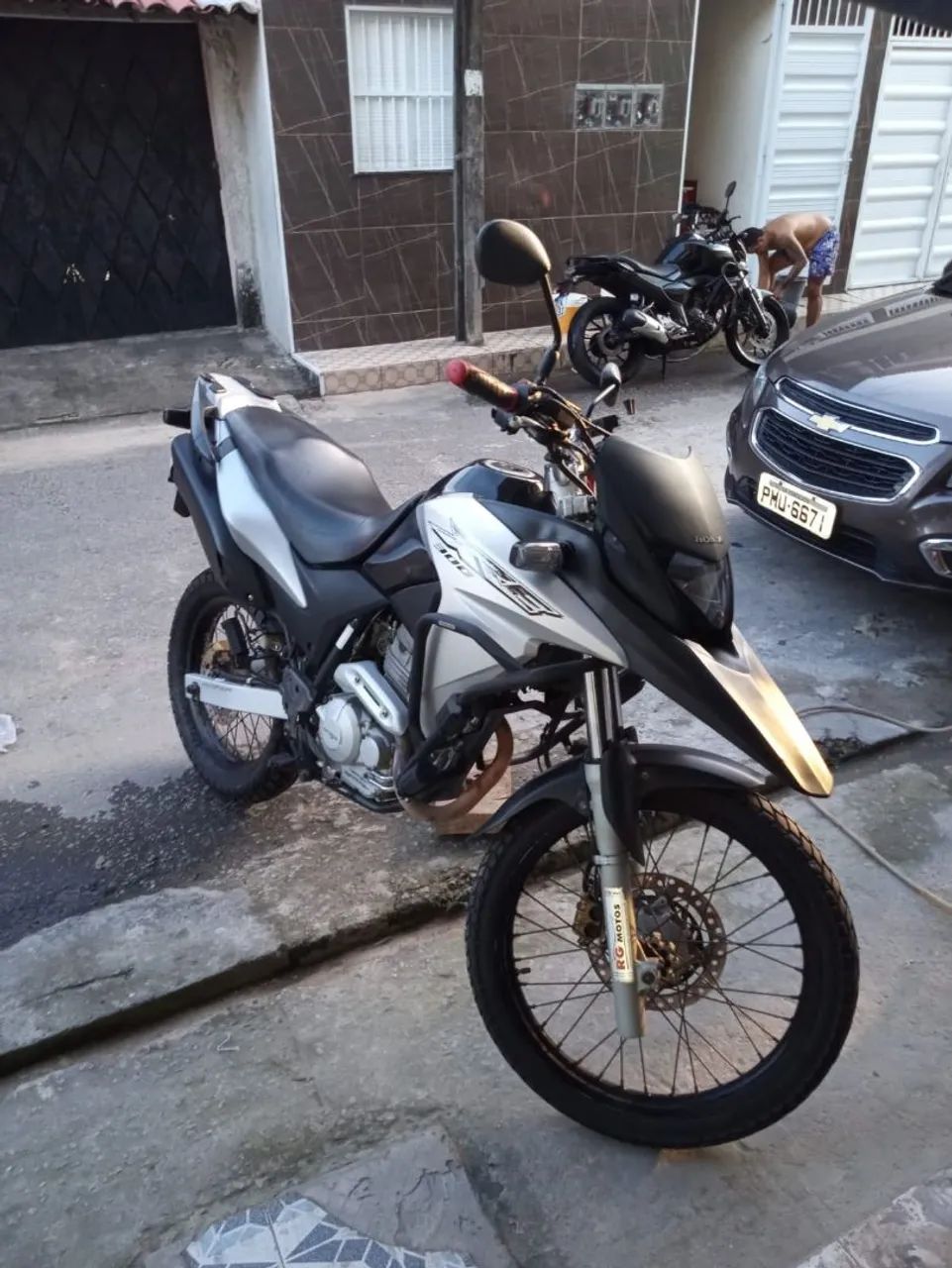Moto XRE 300 (2018) - Foto 2