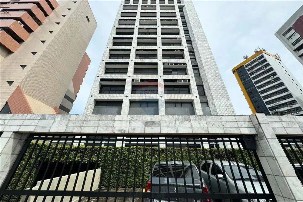 Excelente Oportunidade: Espaço Corporativo de 378m² em Ilha do Leite, Recife - PE