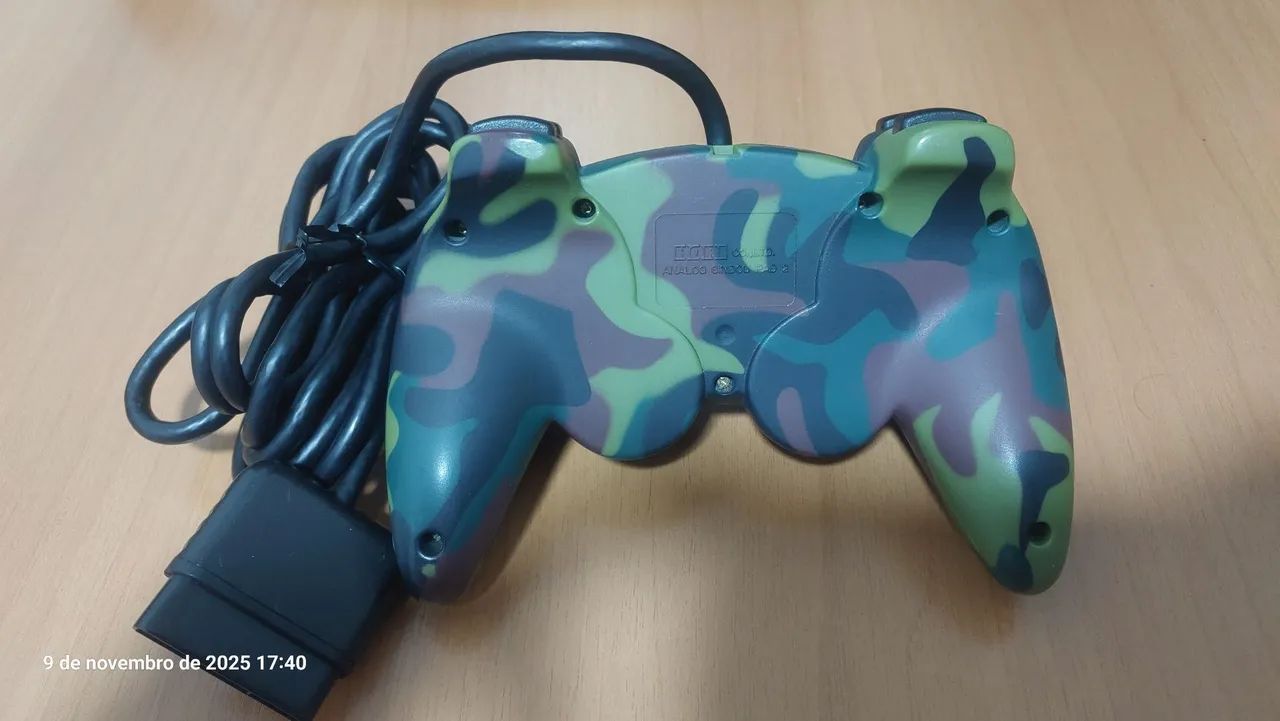 Controle HORI Playstation 2 Camuflado - Foto 2