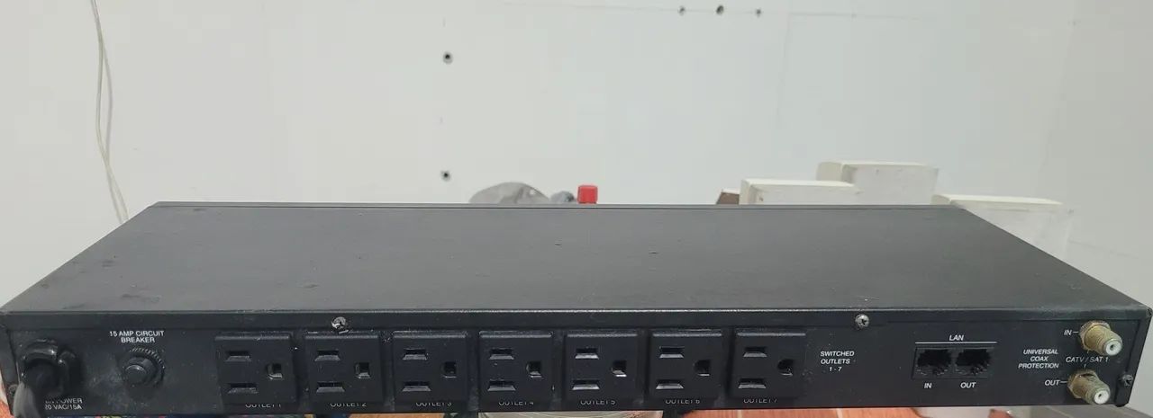 Condicionador de Energia Panamax MR4000  - Foto 2