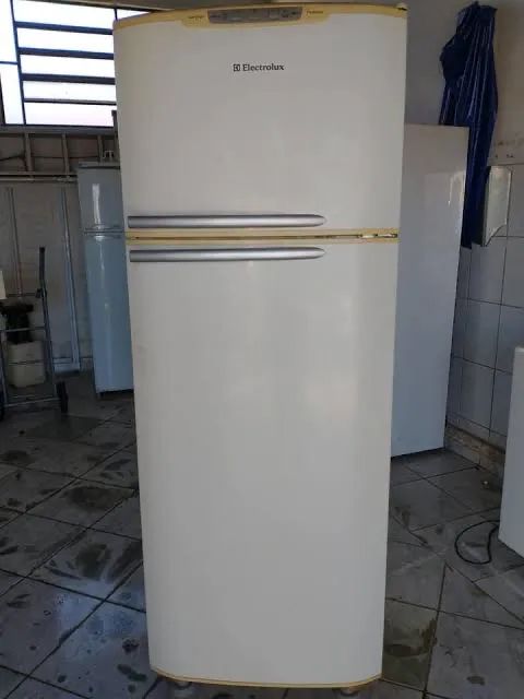 Doação Geladeira Eletrolux